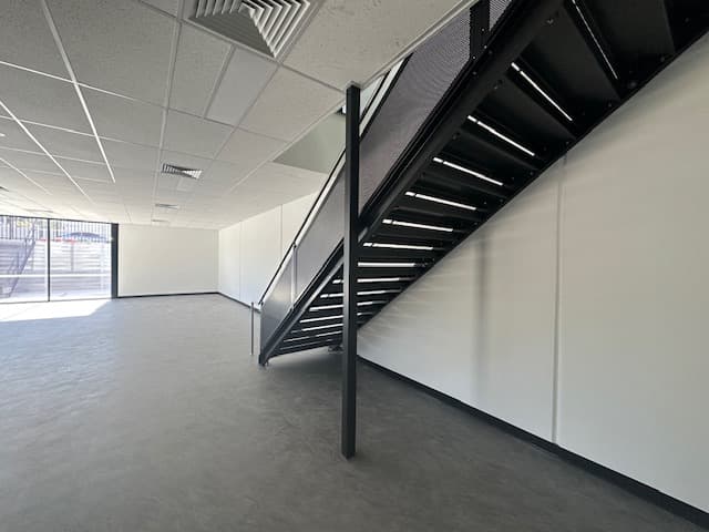 2 Stone Court — image 4